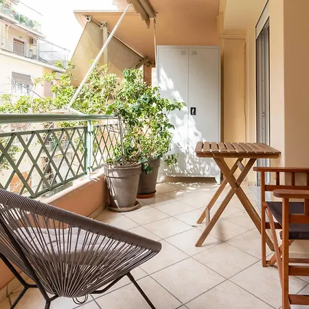 Apartment Phaedrus Living: Modern Flat Kypseli