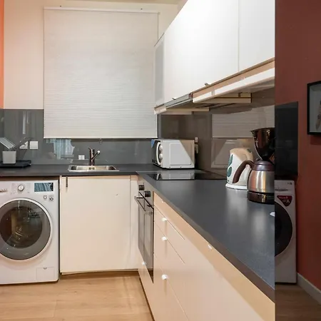 Phaedrus Living: Modern Flat Kypseli Athens
